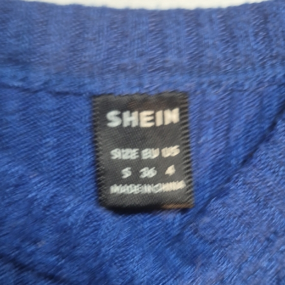 Sports Bras Victoria Secret And Tank Tops in Pink, Blue, and Black - Picture 12 of 13